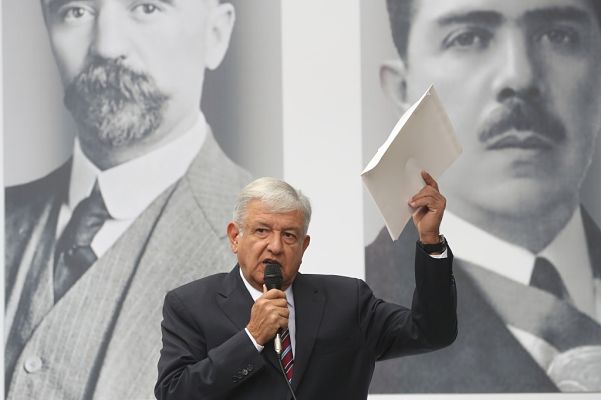 AMLO0309_opt