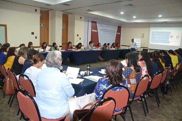 capacitació_maestros_opt