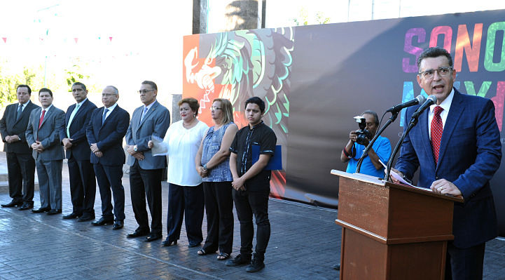 salud_homenaje_opt