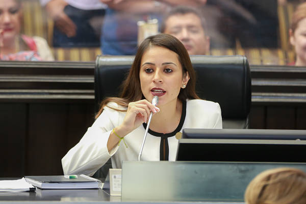 Nitzia_Corina_Gradias_opt