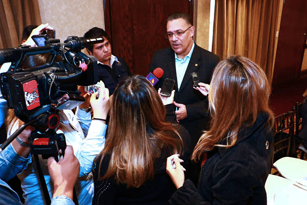 rector-medios2_opt