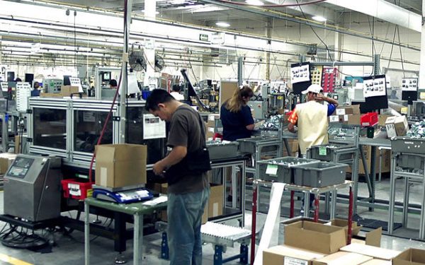 fabrica-empresa-maquiladora_opt