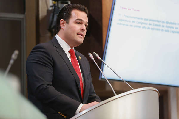 rogelio manuel_opt