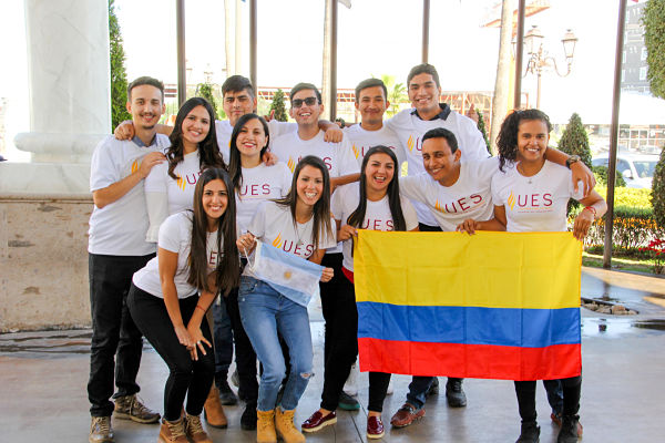 ues-estudiantesextranjeros_opt