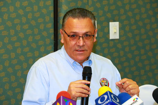 Rector Enrique Velázquez1_opt