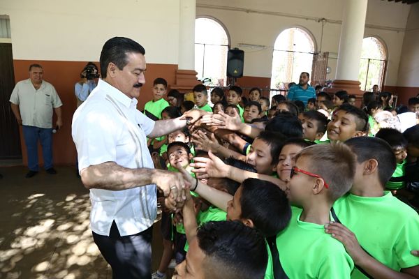 niños_internadocruzgalvez_opt