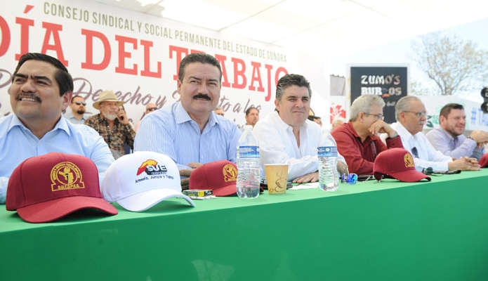 desfiledel1demayo_opt
