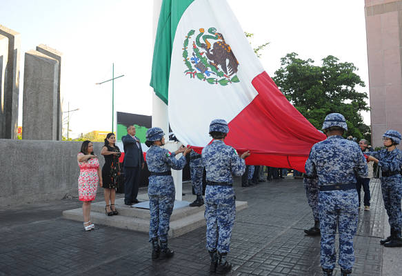 homenajealabandera_opt