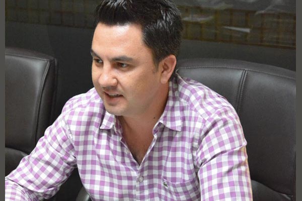 Héctor Lizárraga