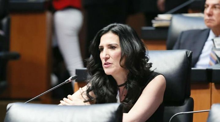 Senadora del pan_opt