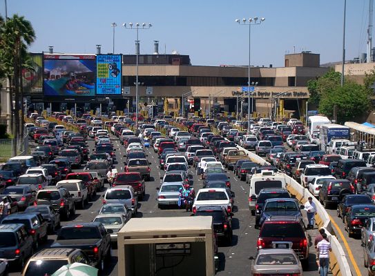 Cruce en San_Ysidro_opt