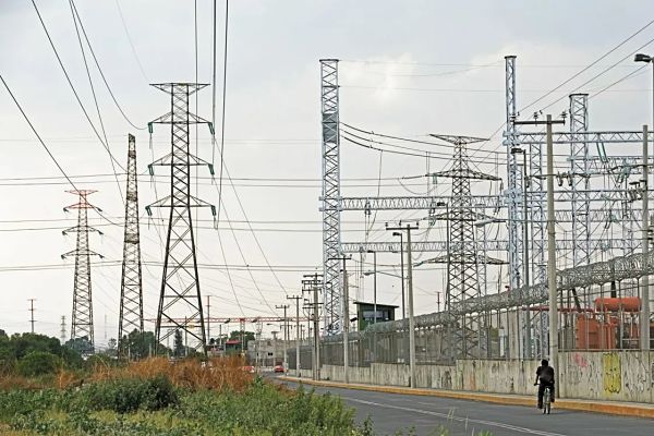 cfe-reforma frenada_opt