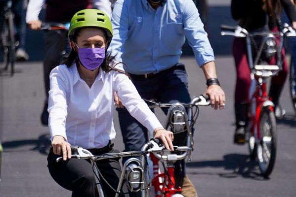 claudia inaugurando el trolebici_opt