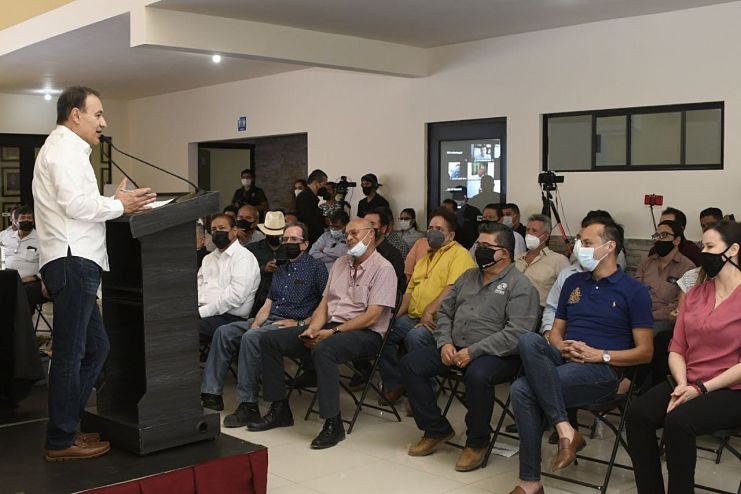 durazo en campaña con Colegio de Ing_opt