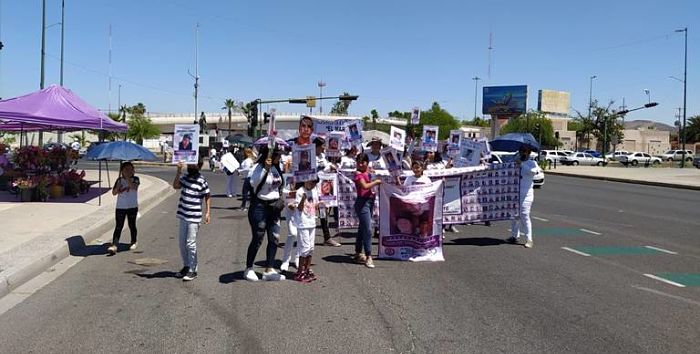 Madres buscadoras marcha 10 de mayo_opt