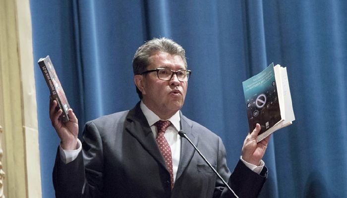 el-senador-se-encuentra_opt
