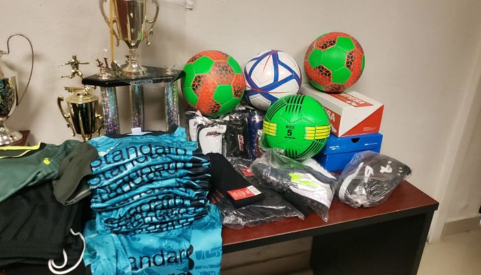 uniformes y balones de futbol a Umpam (2)_opt
