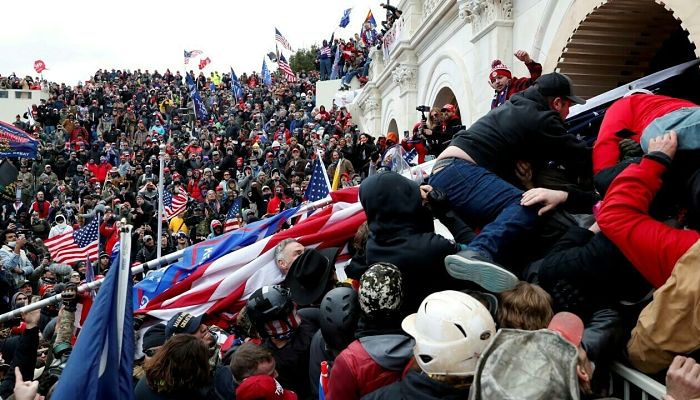 asalto al capitolio en EUA_opt