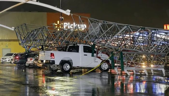 viento_cae_techo_walmart_opt