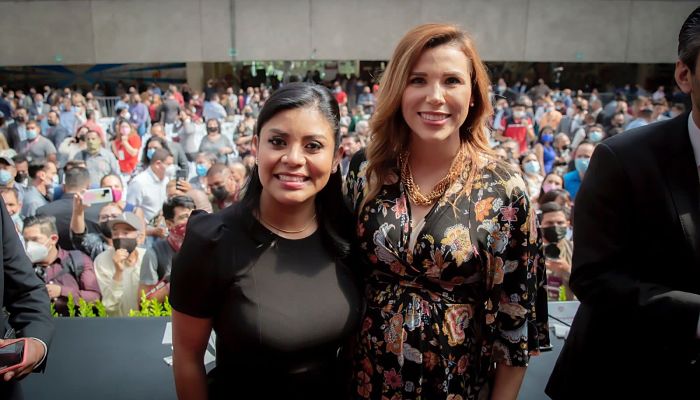 Monserrat Caballero y Marina del Pilar_opt