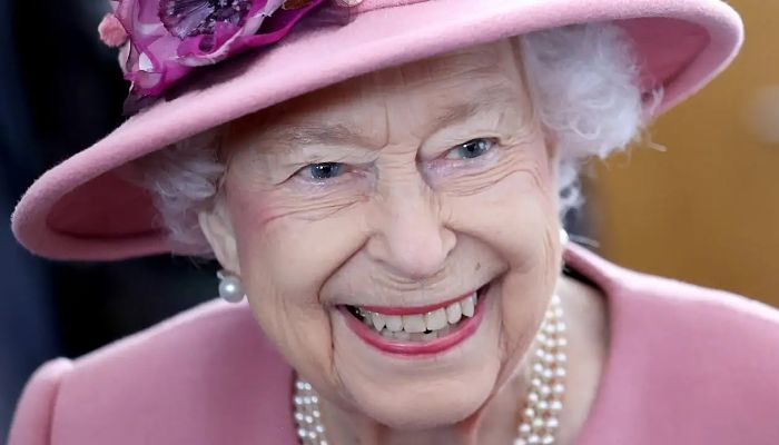 reina-isabel-II_opt