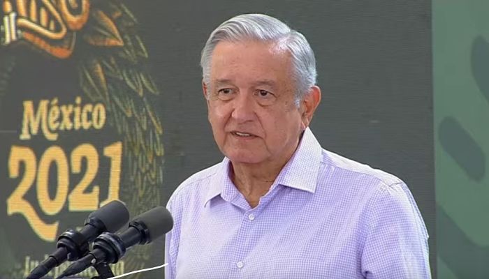 López Obrador en Colima_opt