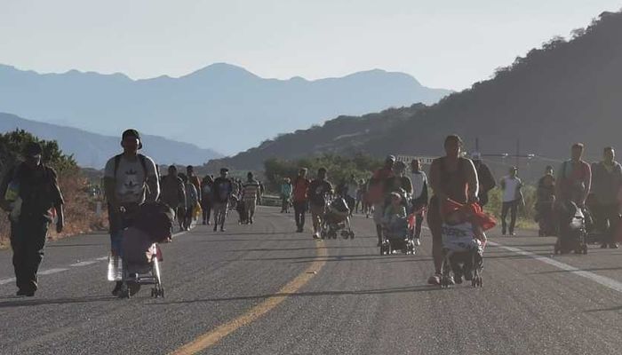 caravana-migrante-sale-chiapas_opt