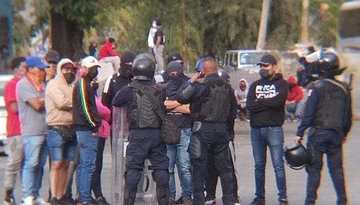 policias-michoacan_opt