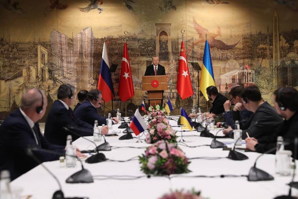 Finalizan negociaciones en Estambul