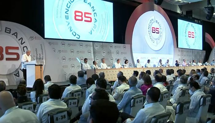 convención bancaria desde acapulco_opt