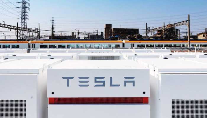 Tesla-twitter