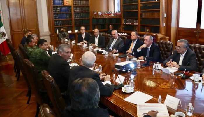 reunión con dueños de aerolineas-gobernacion y ejercito