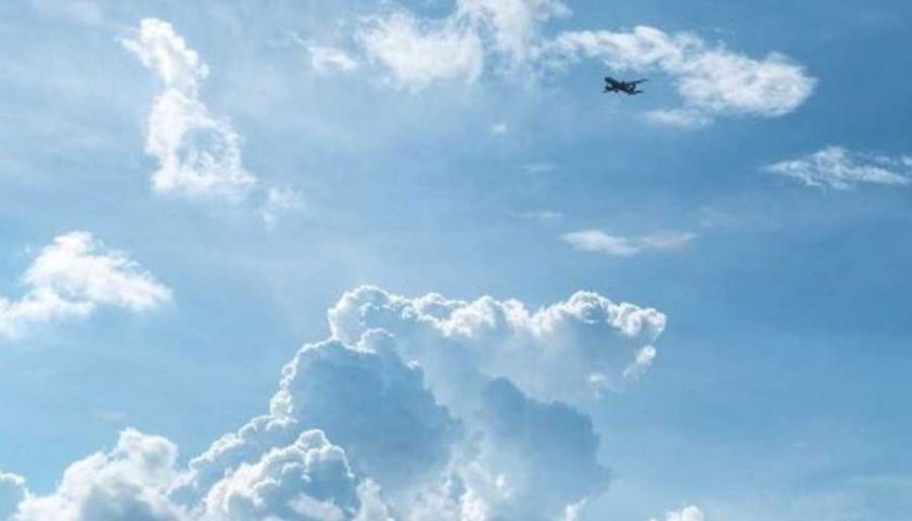 avion se estrella en grecia