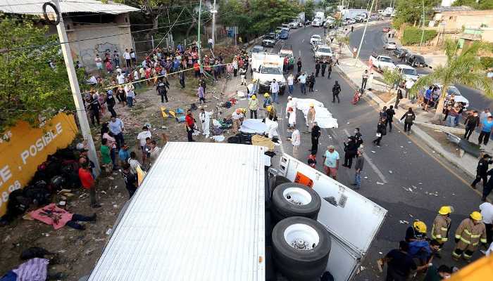 trailer con migrantes