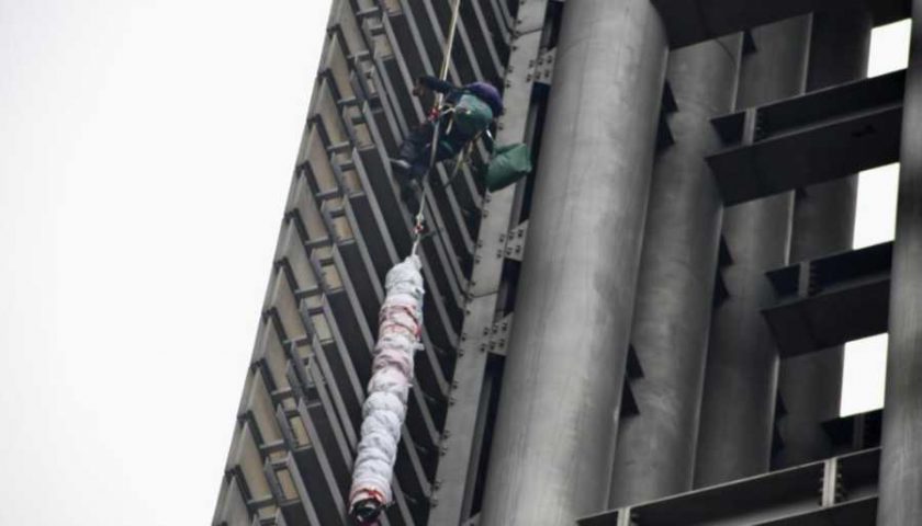 escalan-la-estela-de-luz