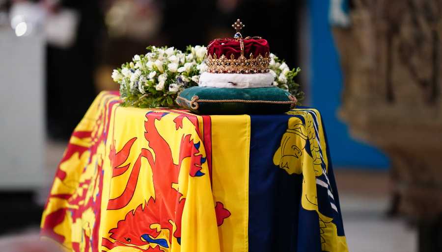 reina isabel II