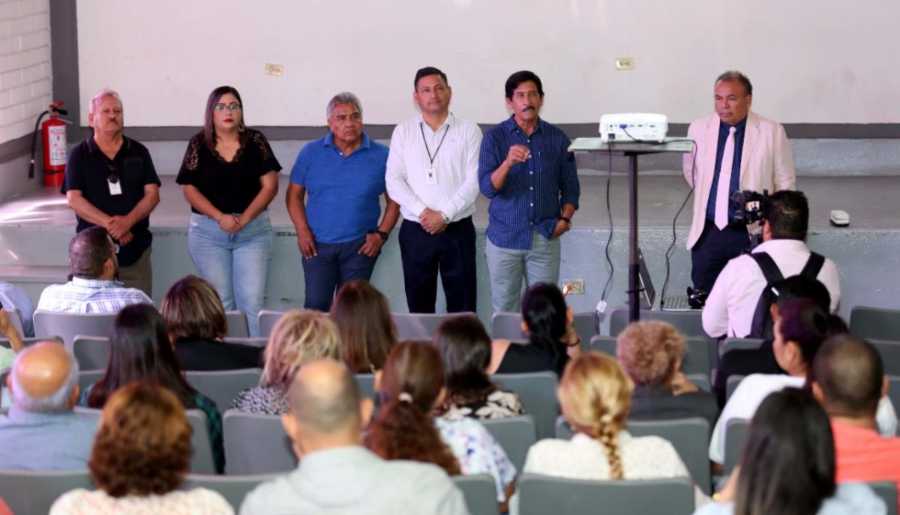 Brinda SEC capacitación sobre liderazgo 2