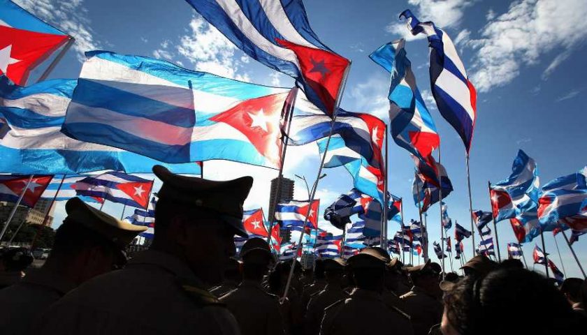 CUBANOS. liberan a