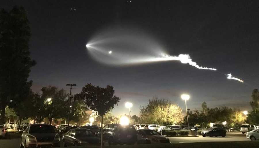 Elon Musk, lanza cohete y causa expectación(1)