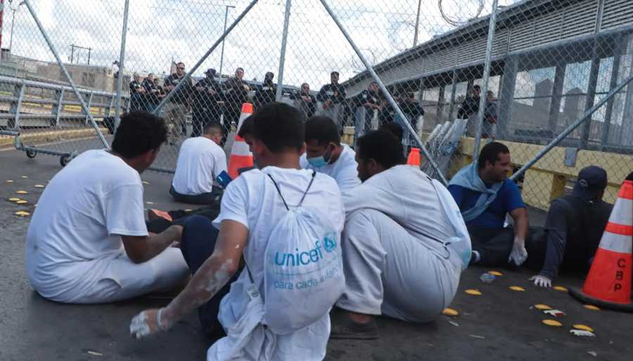 Protestan Venezolanos en la frontera mx.usa(1)