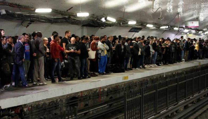 huelga del transporte en paris y londres