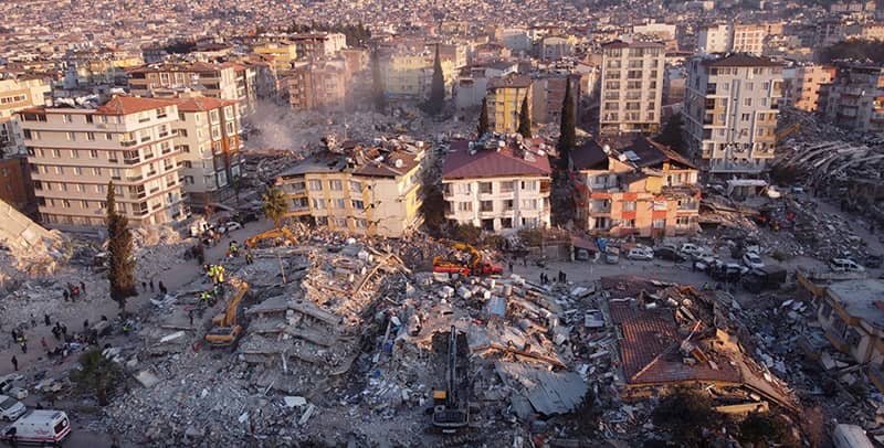 Turquía planea derribo inmediato de 50,000 edificios-min