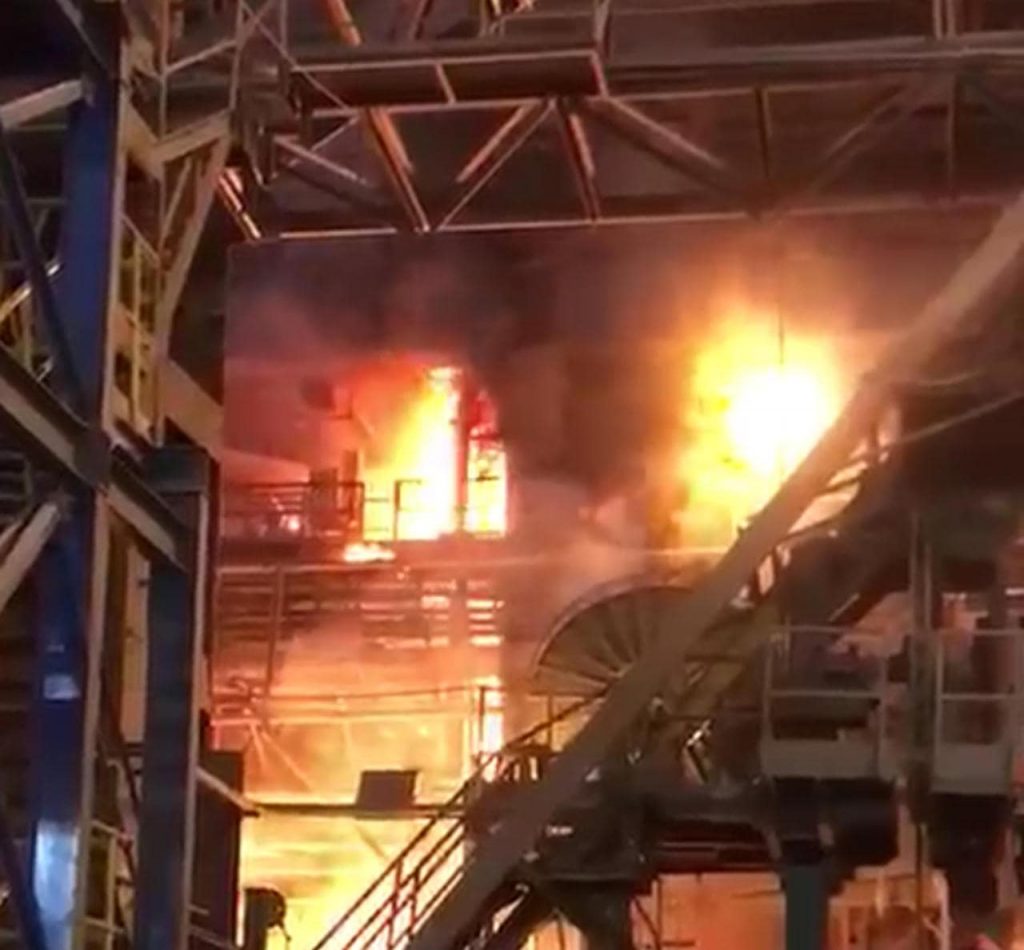 incendio en siderurgica-min