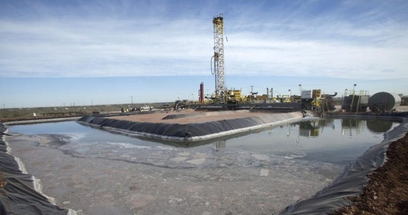 El petróleo de Texas baja un 2.35..-min