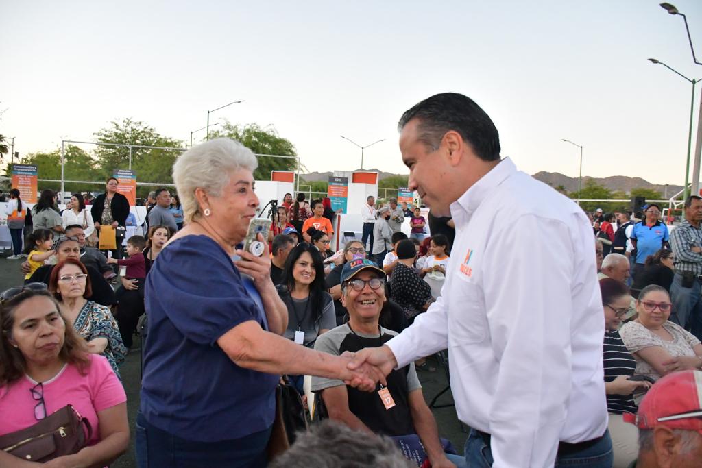 Carmen Serdán en el Miércoles Ciudadano-min