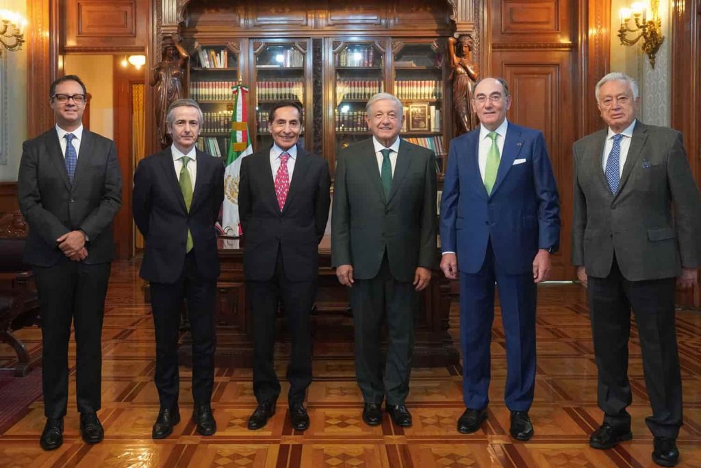 Presidente anuncia compra de plantas de-Iberdrola-2-min (1)