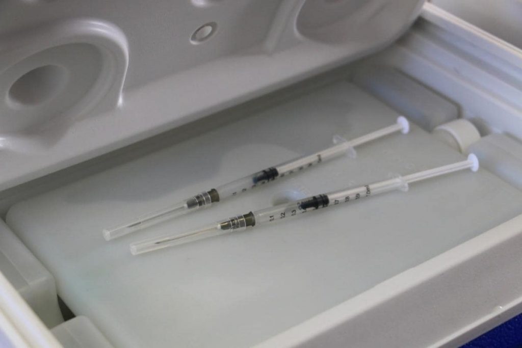 Vacuna contra VPH ayuda a prevenir el cáncer cervicouterino-min
