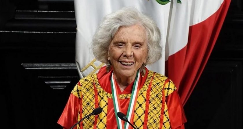 elena-poniatowska-entrega-medalla-belisario-dominguez-min