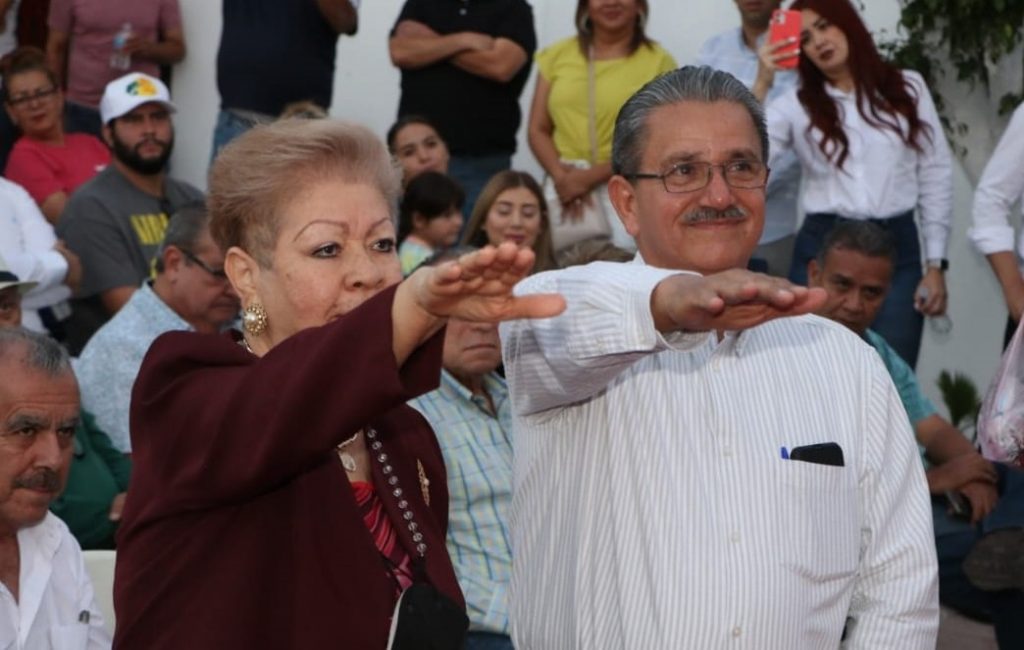 PRI-toma de ptotesta en GYMAS...-min