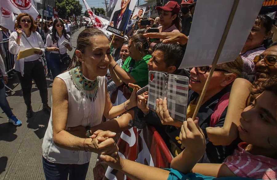 claudia sheinbaum en la frontera con EUA-min (3)